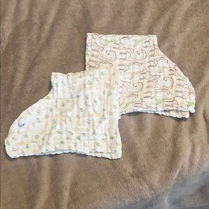Soft Baby burp cloths Set - Green and Brown